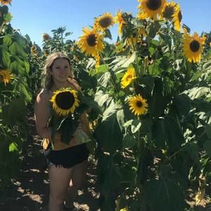 Meet your Posher, Christiana